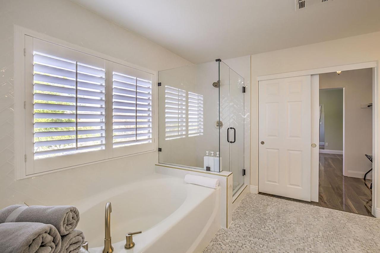 Buddha Gem, Central 6 Bed Room Luxury Home With Pool Hot Tub Game Room And Much More Las Vegas Exteriör bild