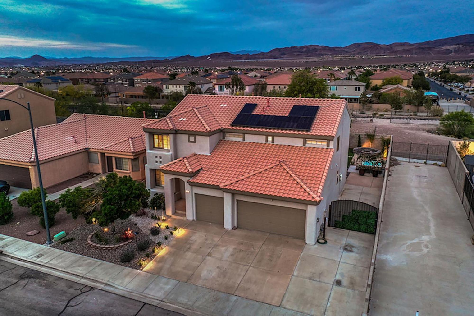Buddha Gem, Central 6 Bed Room Luxury Home With Pool Hot Tub Game Room And Much More Las Vegas Exteriör bild